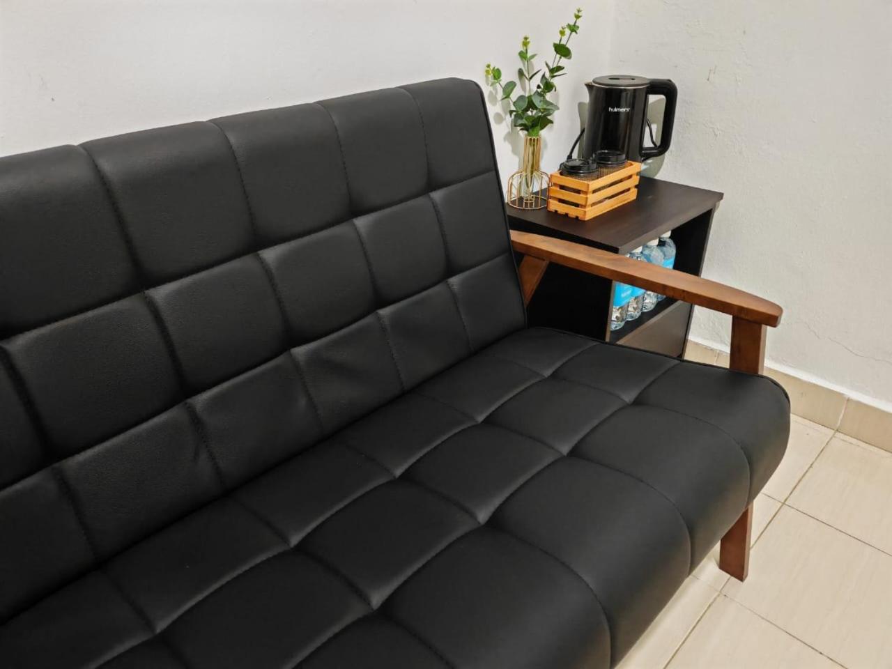 Suite Us Guesthouse Kubang Kerian Кота-Бару Екстер'єр фото